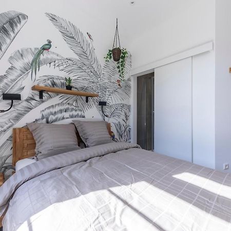 Iqs Rooms - Chambre Double Avec Salle De Bain Luxembourg Ngoại thất bức ảnh